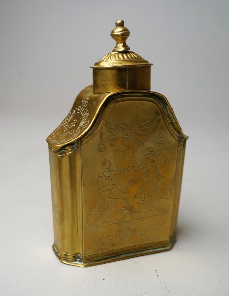 Flacon en laiton gravé – Image 5