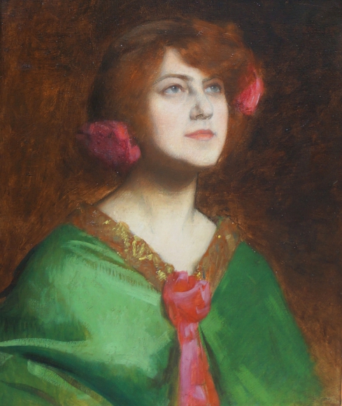 Jeune femme rousse aux yeux verts