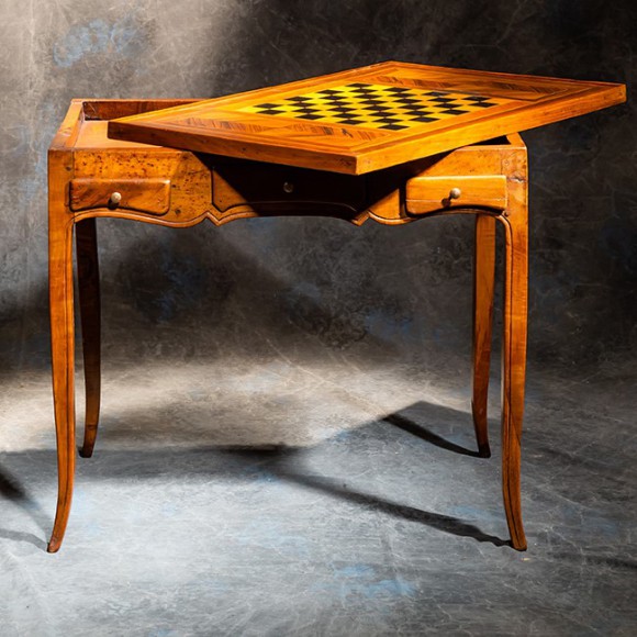 Table de Jeux Noyer XVIII ème – Image 2